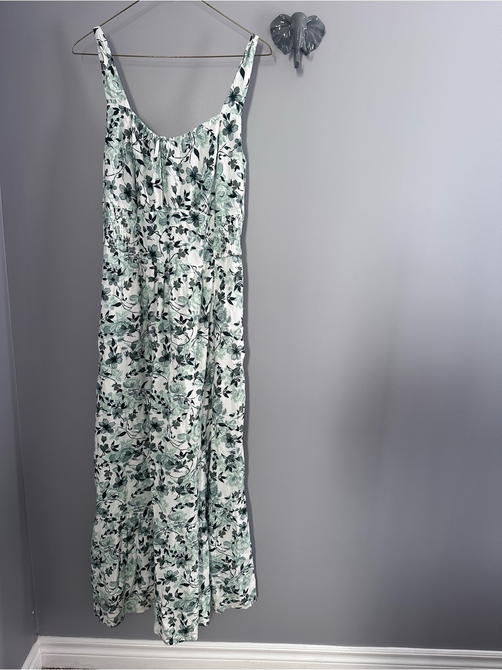 Floral Maxi Sundress with pockets!!! - Mint Green Leaves and vines